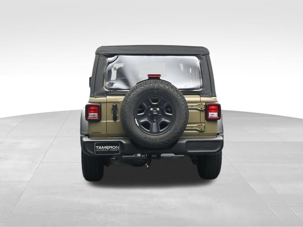 Used 2025 Jeep Wrangler Sport AWD/4WD image 4