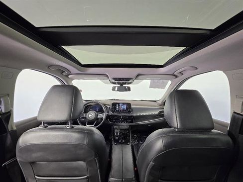 Used 2021 Nissan Rogue Platinum image 44