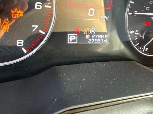 Used 2024 Subaru Outback Premium AWD/4WD image 12