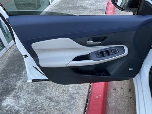 New 2026 Nissan Sentra SL w/ Floor Mat Package image 11