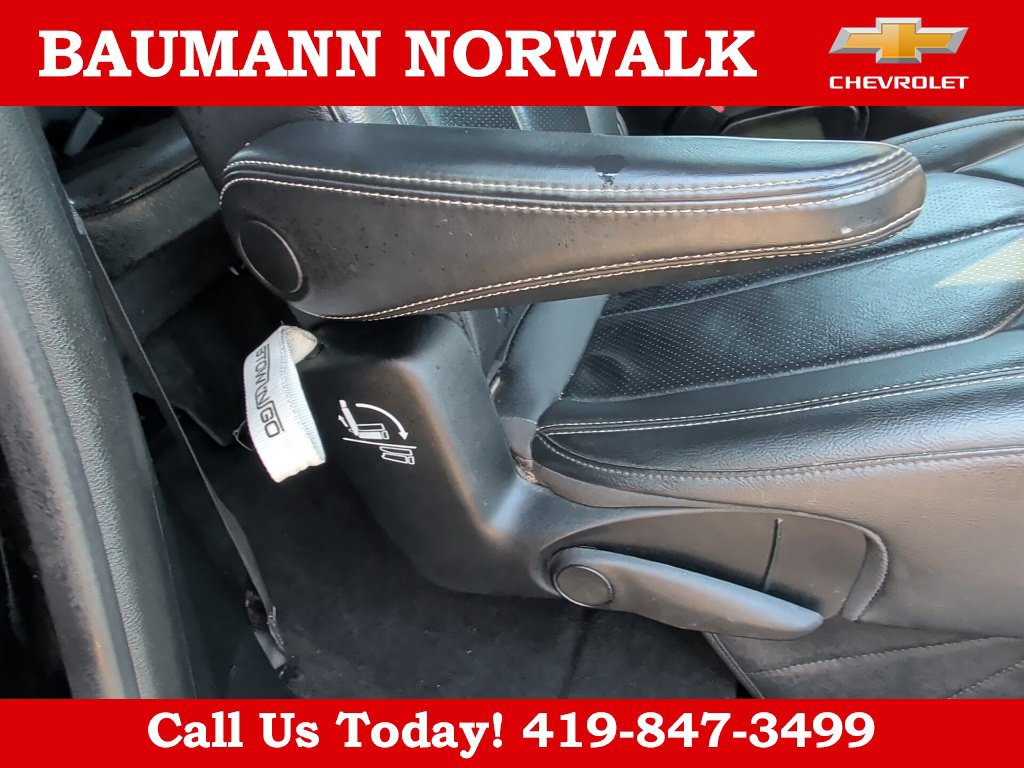 Used 2018 Chrysler Pacifica Touring-L w/ Advanced Safetytec Group FWD image 35