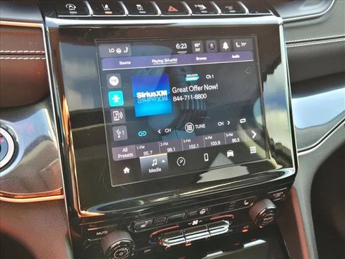 Used 2022 Jeep Grand Cherokee L Laredo w/ Luxury Tech Group I image 10