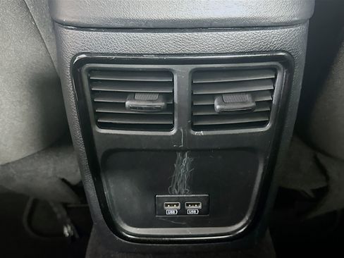 Used 2020 Dodge Charger SXT w/ Blacktop Package image 27