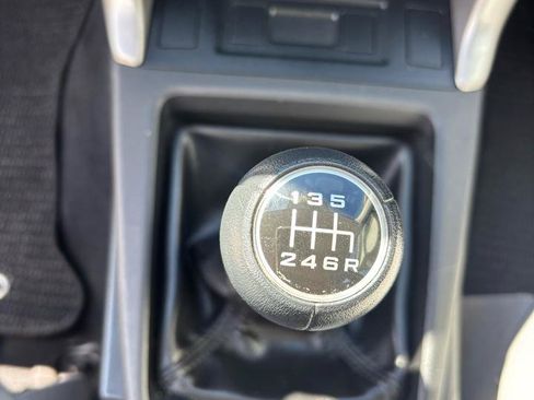 Used 2015 Subaru Forester 2.5i AWD/4WD image 17