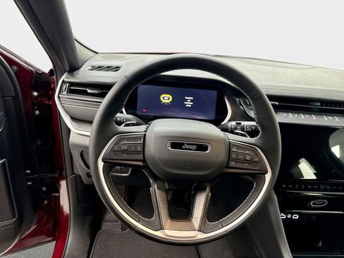 New 2026 Jeep Grand Cherokee Limited image 11