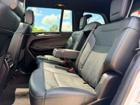 Used 2019 Mercedes-Benz GLS 450 4MATIC w/ Premium 1 Package image 41