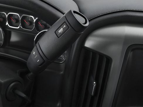 Used 2014 GMC Sierra 1500 SLT w/ Suspension Package, Off-Road image 8