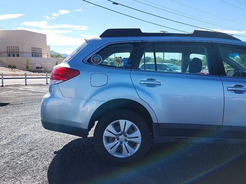 Used 2013 Subaru Outback 2.5i AWD/4WD image 5
