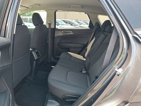 Certified 2024 Kia Sportage LX AWD/4WD image 12