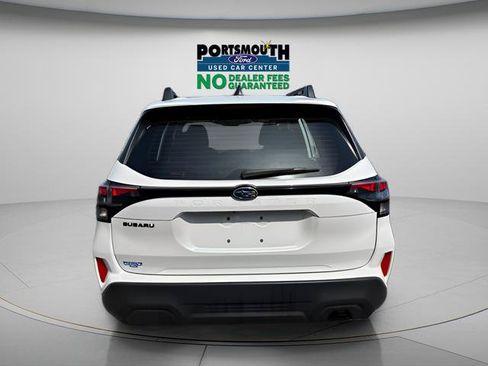 Used 2025 Subaru Forester AWD/4WD image 19