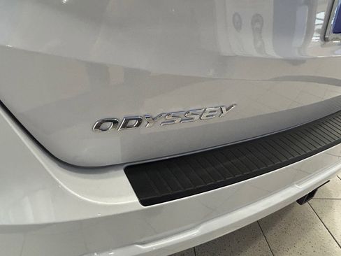 New 2026 Honda Odyssey EX-L image 5