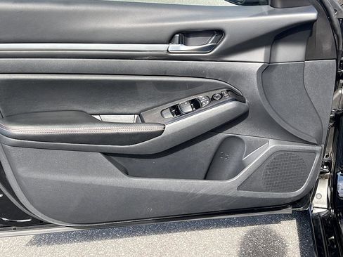 Certified 2024 Nissan Altima 2.5 SR image 19