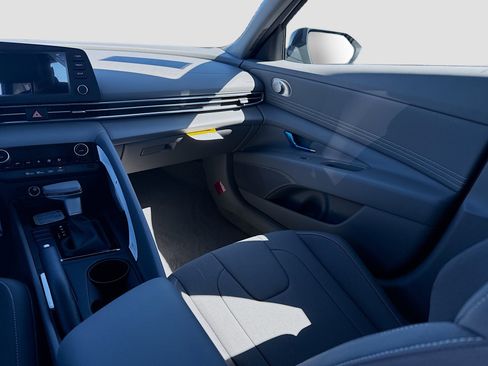 New 2026 Hyundai Elantra Sport FWD image 16