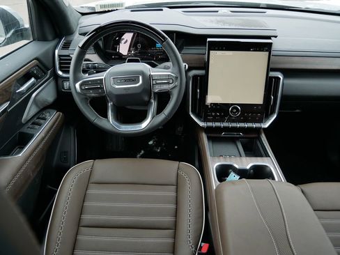New 2026 GMC Acadia Denali Ultimate AWD/4WD image 11