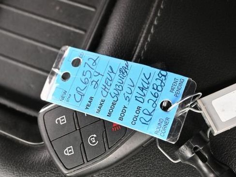 Used 2024 Chevrolet Suburban LT RWD image 25