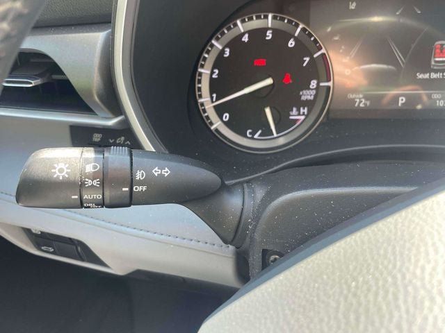 Used 2020 Toyota Highlander XLE AWD/4WD image 26