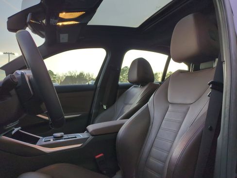 Certified 2025 BMW 330i 330i w/ Premium Package image 15