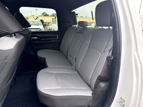 Used 2024 RAM 3500 Big Horn image 22