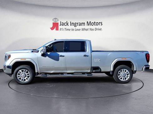 Used 2022 GMC Sierra 2500 SLT w/ SLT Premium Package image 2
