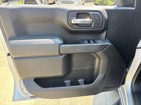 Used 2019 Chevrolet Silverado 1500 Custom Trail Boss w/ Custom Convenience Package AWD/4WD image 15