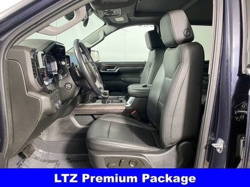 Used 2023 Chevrolet Silverado 1500 LTZ w/ LTZ Premium Package AWD/4WD image 11