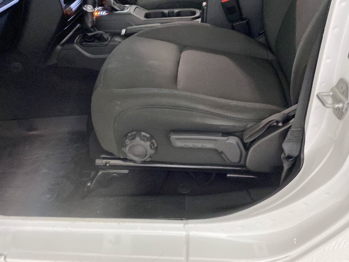Used 2021 Jeep Wrangler Unlimited Sport AWD/4WD image 12