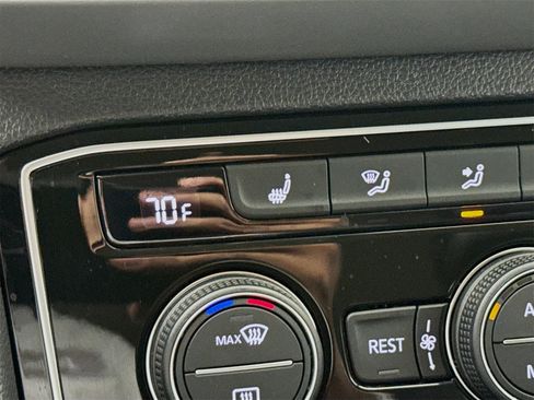 Used 2023 Volkswagen Atlas SE image 20