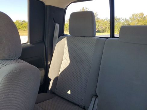 Used 2012 Toyota Tundra 2WD Double Cab image 12