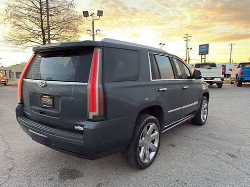 Used 2019 Cadillac Escalade Premium Luxury image 7