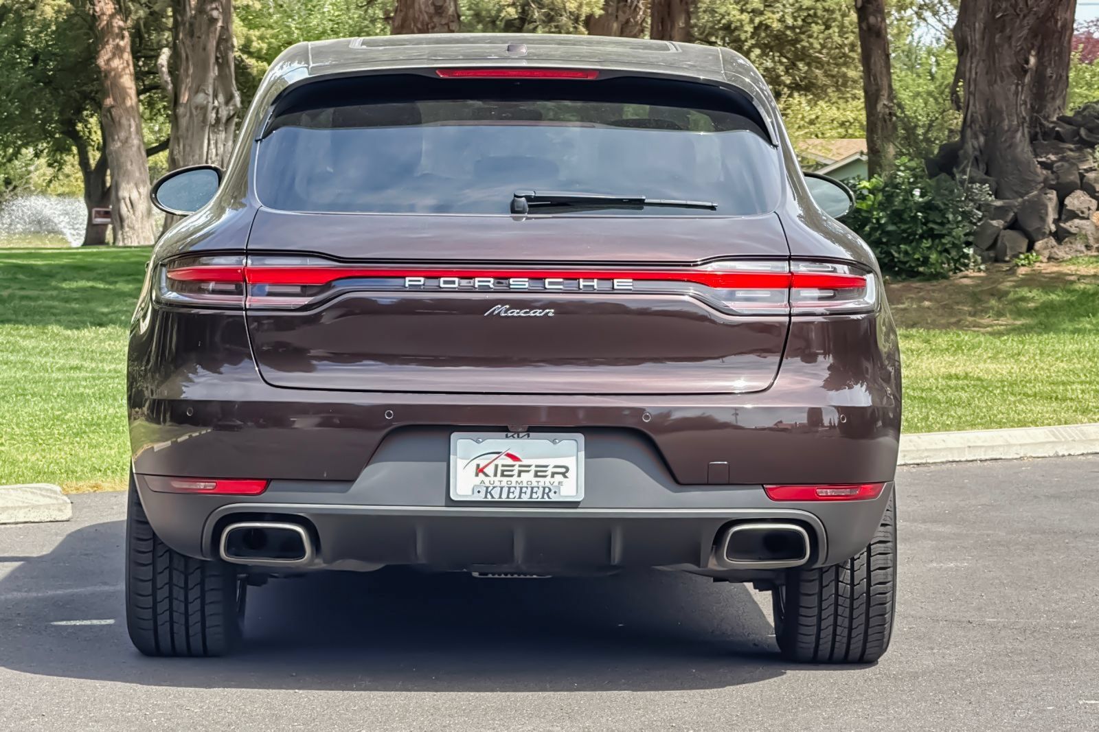 Used 2021 Porsche Macan AWD/4WD image 5