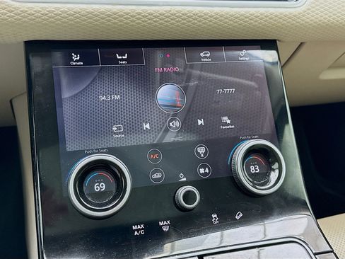 Used 2020 Land Rover Range Rover Velar S AWD/4WD image 12