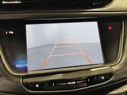 Used 2017 Cadillac XT5 Luxury w/ Driver Awareness Package image 19