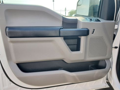 Used 2017 Ford F150 XL w/ Equipment Group 101A Mid RWD image 11