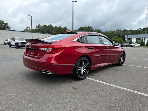 Used 2021 Honda Accord Touring image 5