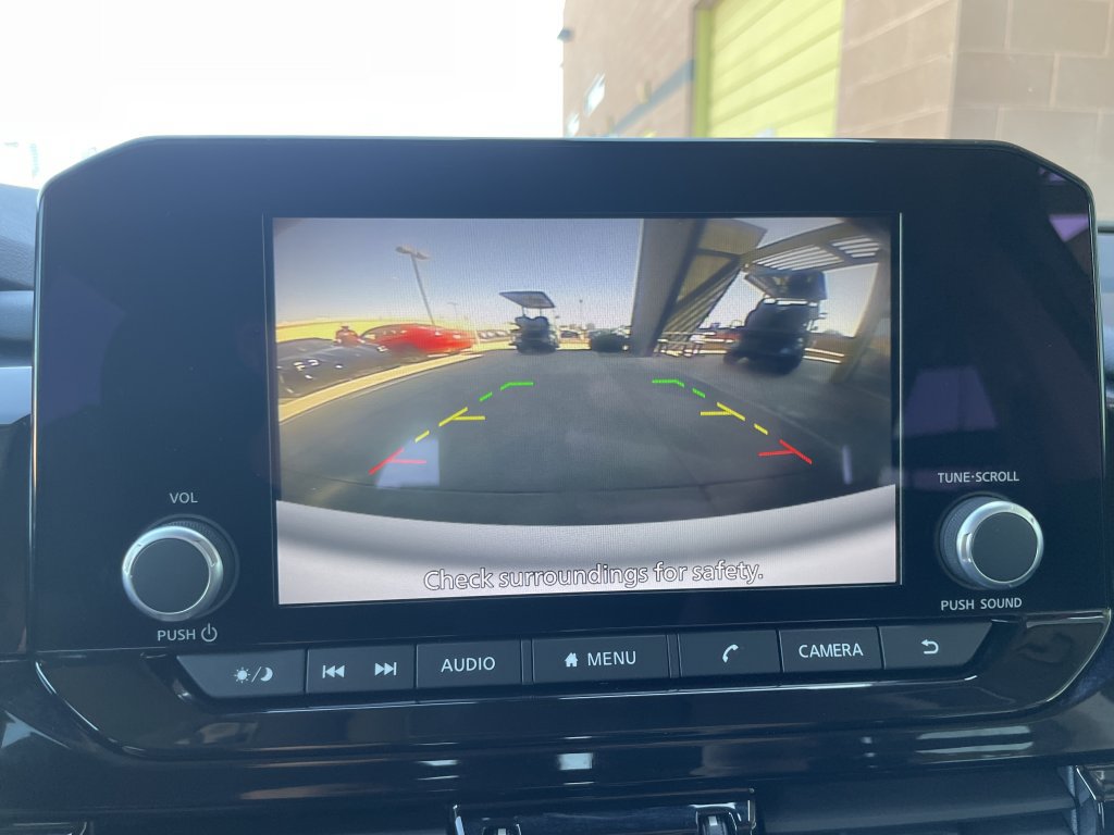 Used 2024 Nissan Pathfinder SV w/ Lighting Package (N92) FWD image 35