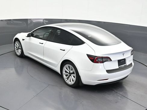 Used 2021 Tesla Model 3 Long Range AWD/4WD image 16
