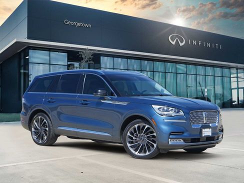 Used 2020 Lincoln Aviator Reserve w/ Equipment Group 202A image 2