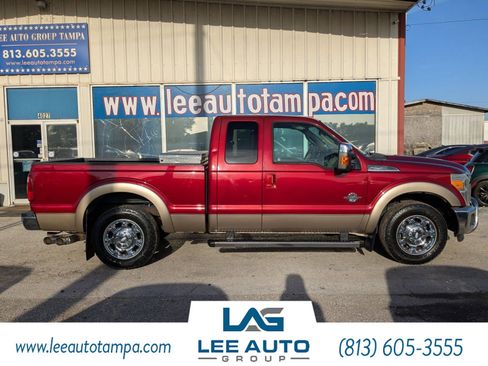 Used 2013 Ford F250 Lariat w/ Chrome Pkg image 2