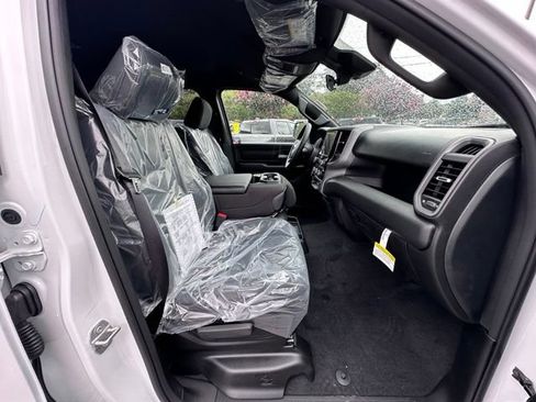 New 2026 RAM 1500 Express AWD/4WD image 28