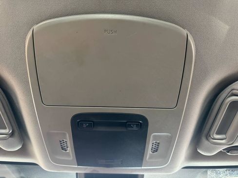 Used 2018 Toyota Camry LE FWD image 30