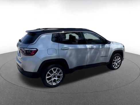 Used 2025 Jeep Compass Limited AWD/4WD image 15