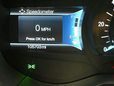 Used 2020 Ford Fusion SE FWD image 16