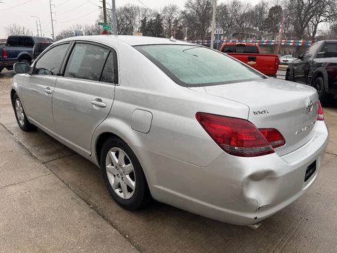 Used 2009 Toyota Avalon Limited image 4