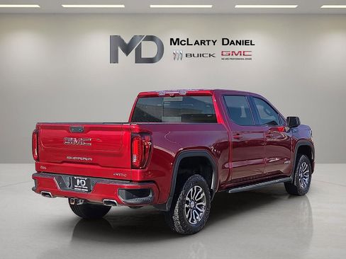 Certified 2022 GMC Sierra 1500 AT4 w/ AT4 Premium Package image 5