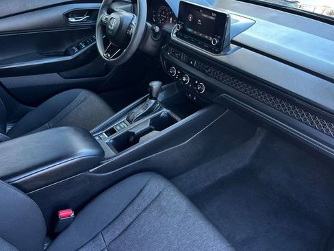 Certified 2023 Honda Accord LX image 17