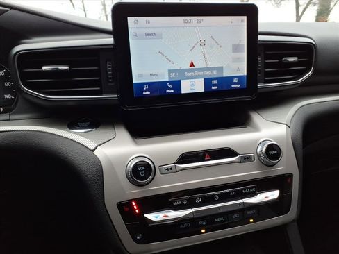 Certified 2024 Ford Explorer XLT w/ Equipment Group 202A image 24