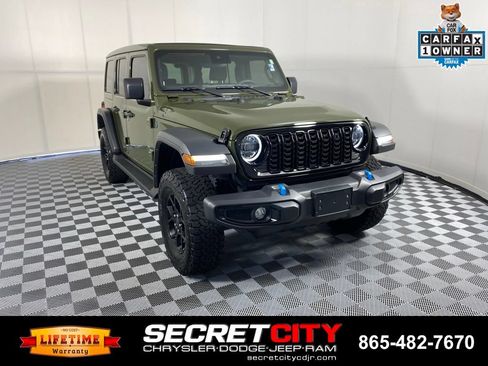 Used 2024 Jeep Wrangler Unlimited AWD/4WD image 1