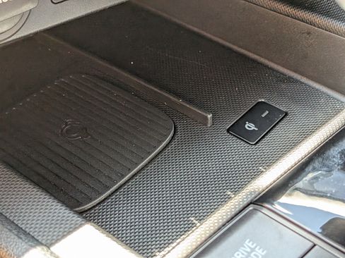 Used 2025 Hyundai Elantra SEL FWD image 30