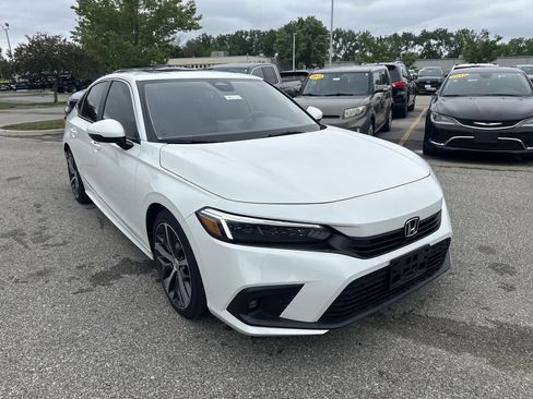 Certified 2024 Honda Civic Touring image 2