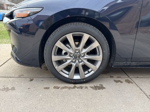 New 2026 MAZDA MAZDA3 2.5 S Sedan w/ Preferred Pkg image 11